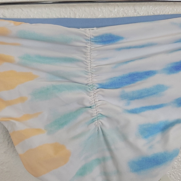 WIPEOUT V HALTER BIKINI TOP - Picture 14 of 14